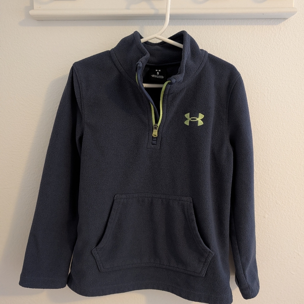 Boys Size 5 Under Armour Blue and Green Quarter-Zip Pull Over